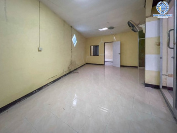 *****ทาวน์เฮ้าส์มือสองย่านนนทบุรี ม.ลุมพินี บางบัวทอง หลังมุม! เนื้อที่เยอะถึง 33.5 ตร.ว. ฟังก์ชัน 2 ห้องนอน 2 ห้องน้ำ 1 ที่จอดรถ แถมฟรี! 1 เครื่องปรับอากาศ บนทำเลเดินทางสะดวก เพียง 7 นาทีก็ถึงรถไฟฟ้าสายสีม่วง "สถานีคลองบางไผ่" ใกล้เซ็นทรัลเวสต์เกต ทางด่วน "ศรีรัช"